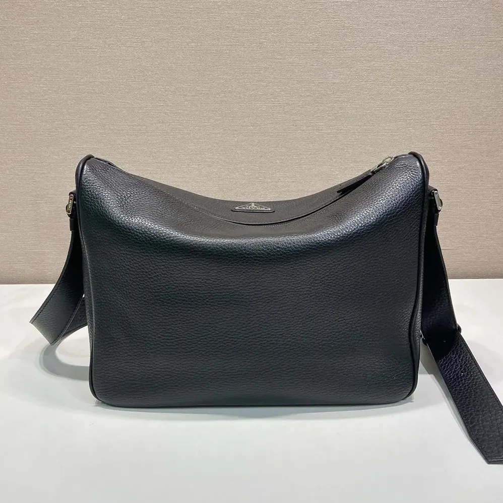 Prada Medium Leather Shoulder Bag for Unisex in Black Prada Medium Leather Shoulder Bag for Unisex in Black