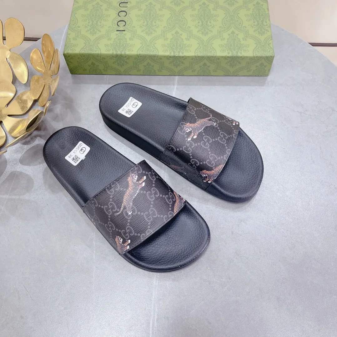 Gucci GG Supreme Slide Tiger Black for Women Gucci GG Supreme Slide Tiger Black for Women