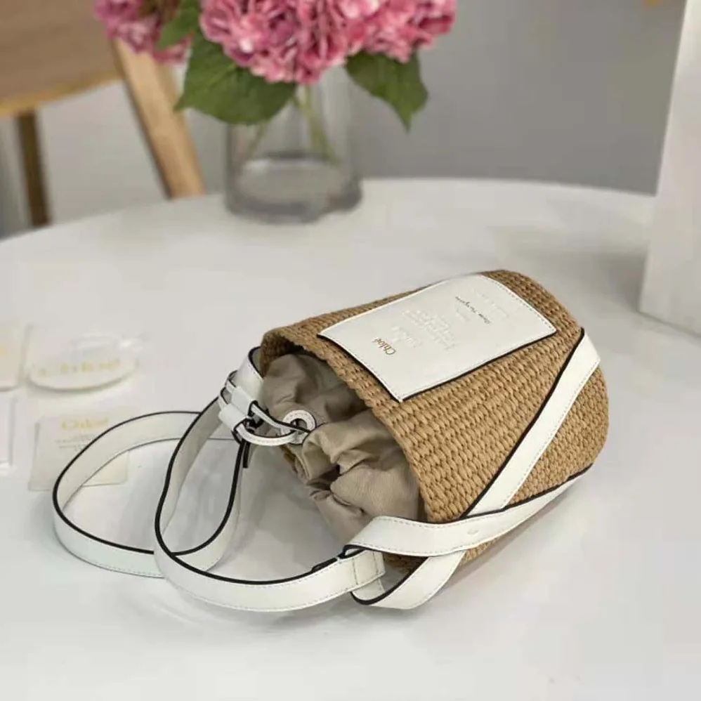 Chloe Small Basket in Fair-Trade Paper and Shiny Calfskin for Women in White Chloe Small Basket in Fair-Trade Paper and Shiny Calfskin for Women in White