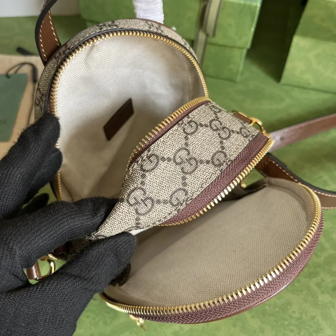 Gucci Multi in Function Bag Brown /