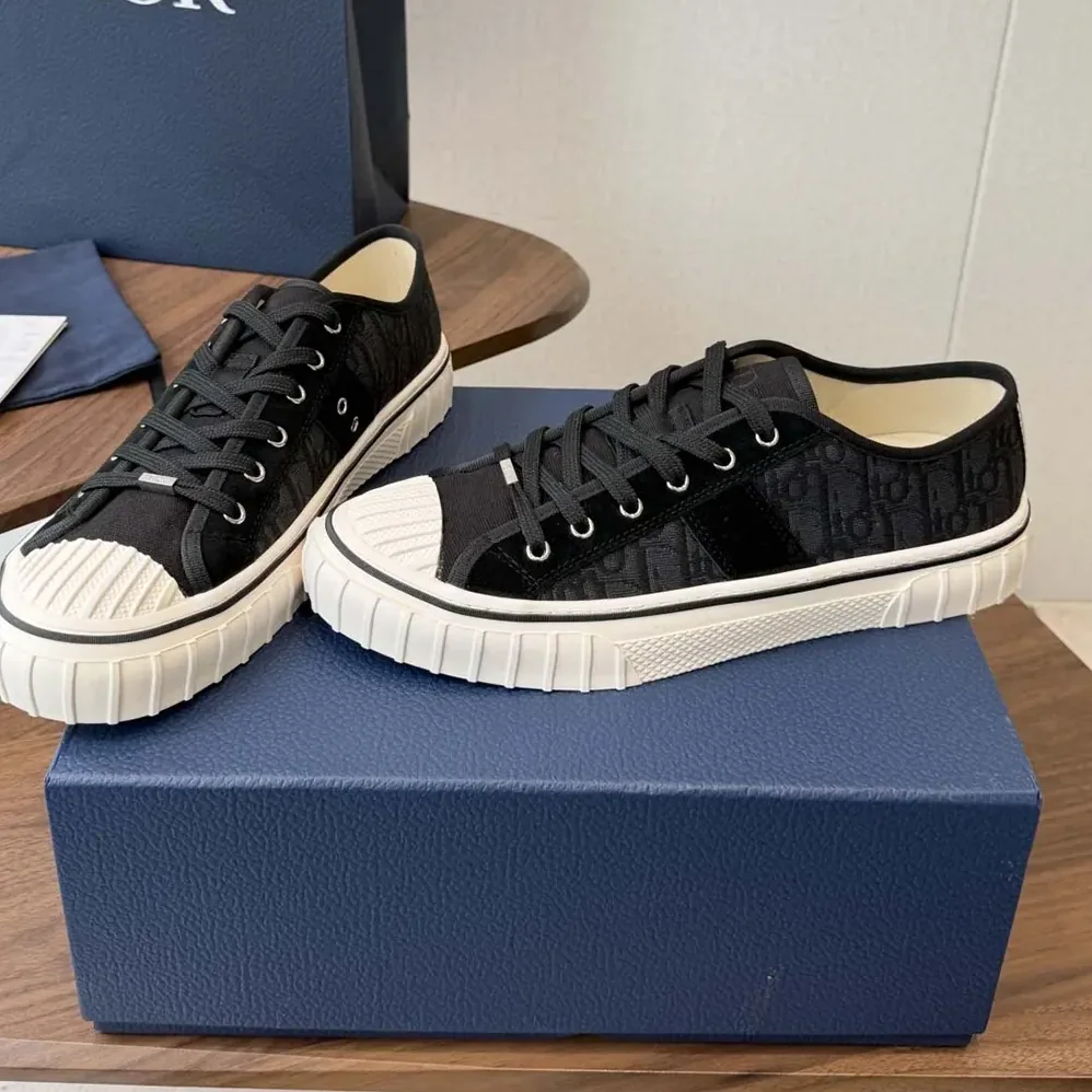 Dior Hooper Low-Top Sneaker Black Dior Oblique Jacquard and Black Suede Calfskin for Unisex