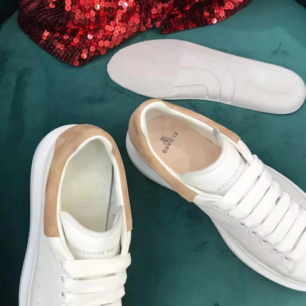 Alexander McQueen Oversized White Smooth Calf Leather Lace for Women in Up Sneaker Alexander McQueen Oversized White Smooth Calf Leather Lace for Women in Up Sneaker