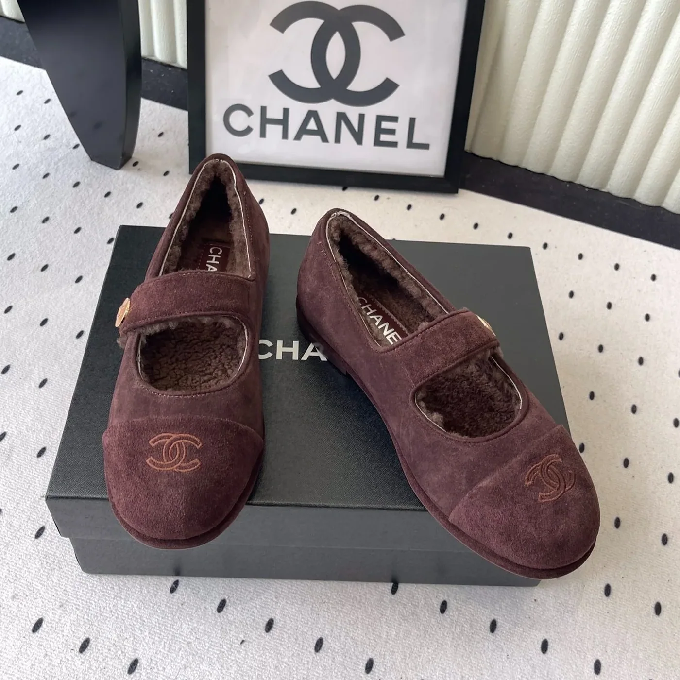 Chanel Mary Jane Flats Burgundy Suede Shearling Chanel Mary Jane Flats Burgundy Suede Shearling