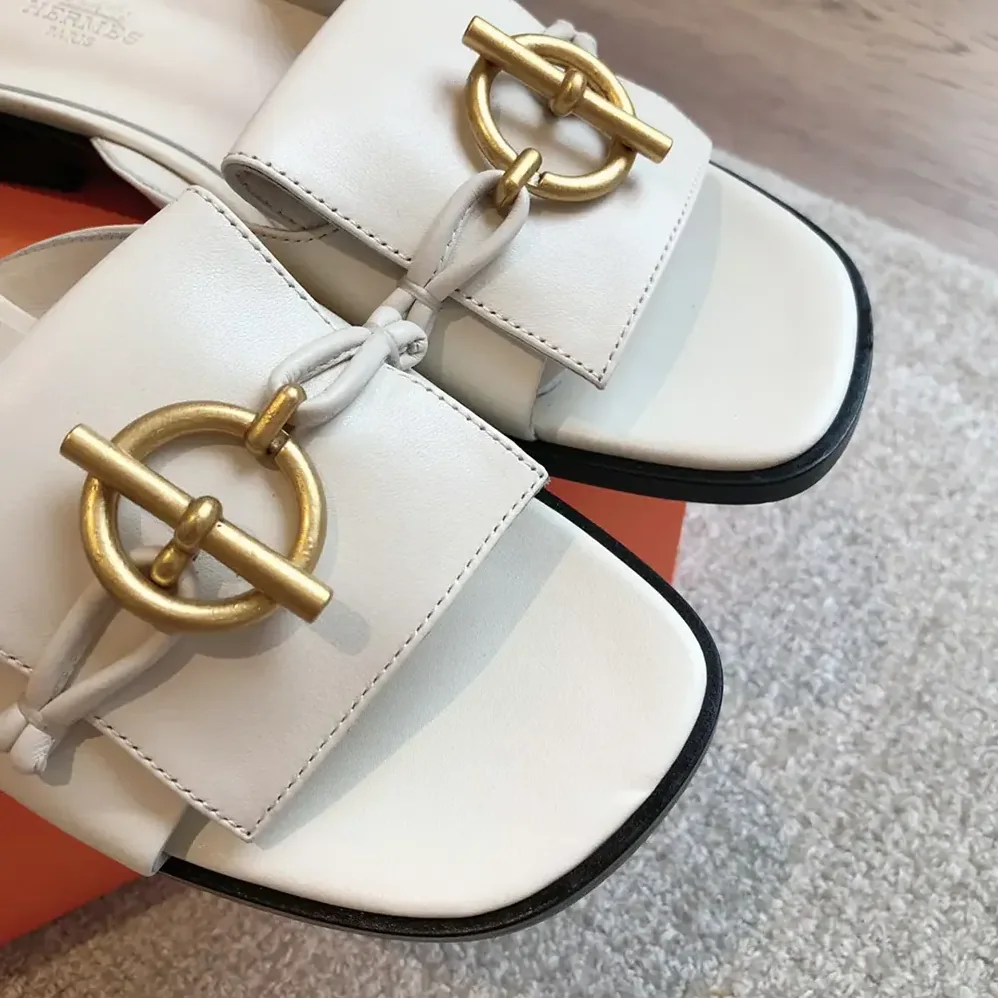 Hermes Isle Sandal in Calfskin Leather-White H241145Z for Women Hermes Isle Sandal in Calfskin Leather-White H241145Z for Women