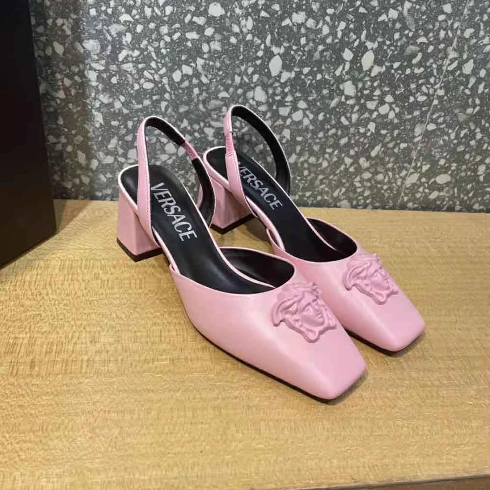 Versace La Medusa Leather Sling-Back Pumps for Women in Pink Versace La Medusa Leather Sling-Back Pumps for Women in Pink
