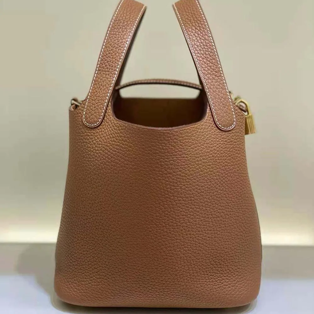 Hermes Picotin Lock 18cm in Clémence leather for Women in Brown Hermes Picotin Lock 18cm in Clémence leather for Women in Brown
