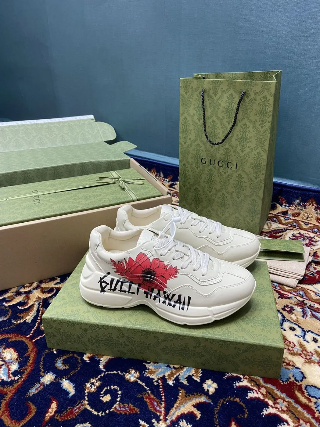 Gucci Rhyton Sneakers With Gucci Hawaii Poppy Print White Ivory