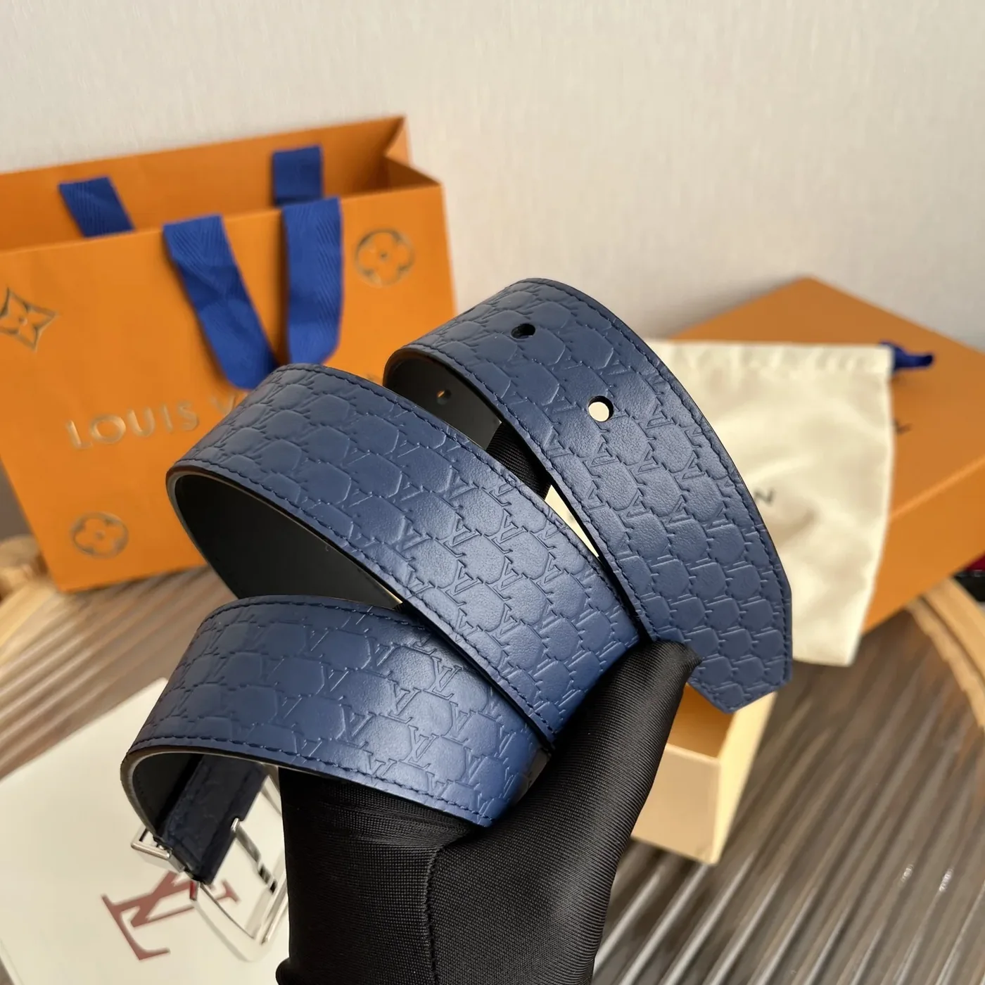 Louis Vuitton Reversible Blason Belt Navy Blue & Black Louis Vuitton Reversible Blason Belt Navy Blue & Black