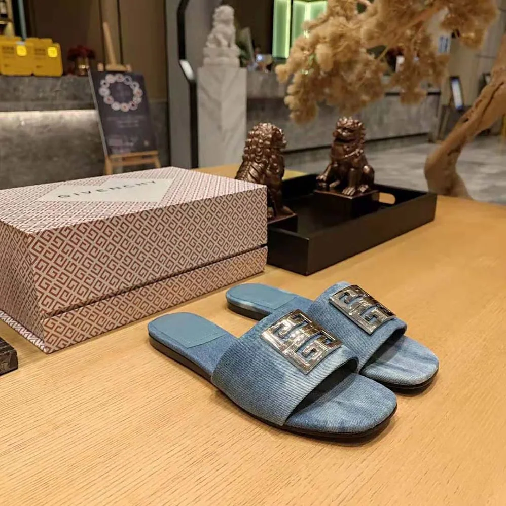 Givenchy 4G Mules in Washed Denim for Women in Blue Givenchy 4G Mules in Washed Denim for Women in Blue