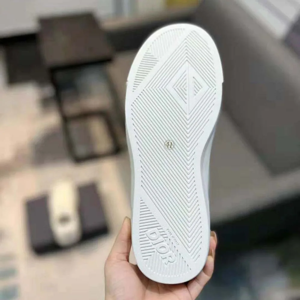 Dior B101 Sneaker Cream Smooth Calfskin and Greige Nubuck for Men Dior B101 Sneaker Cream Smooth Calfskin and Greige Nubuck for Men
