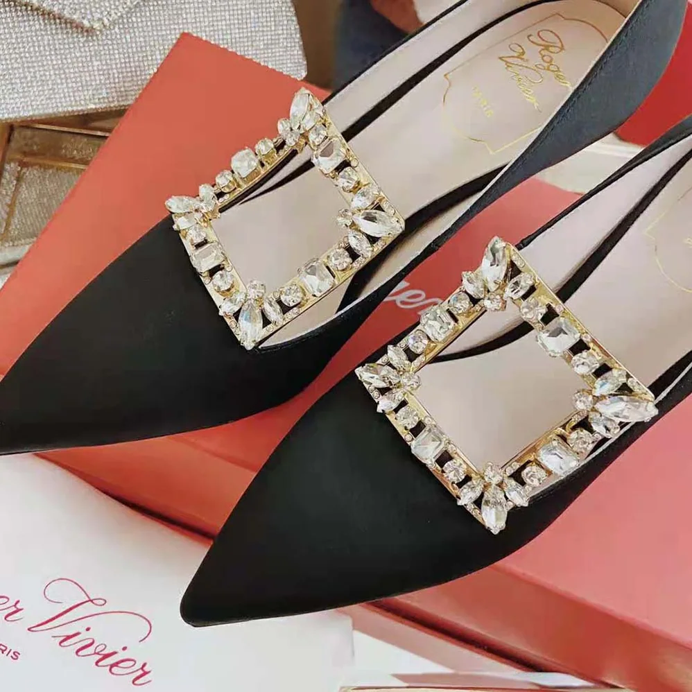 Roger Vivier Broche Vivier Buckle Pumps in Satin-10cm Heel for Women Roger Vivier Broche Vivier Buckle Pumps in Satin-10cm Heel for Women