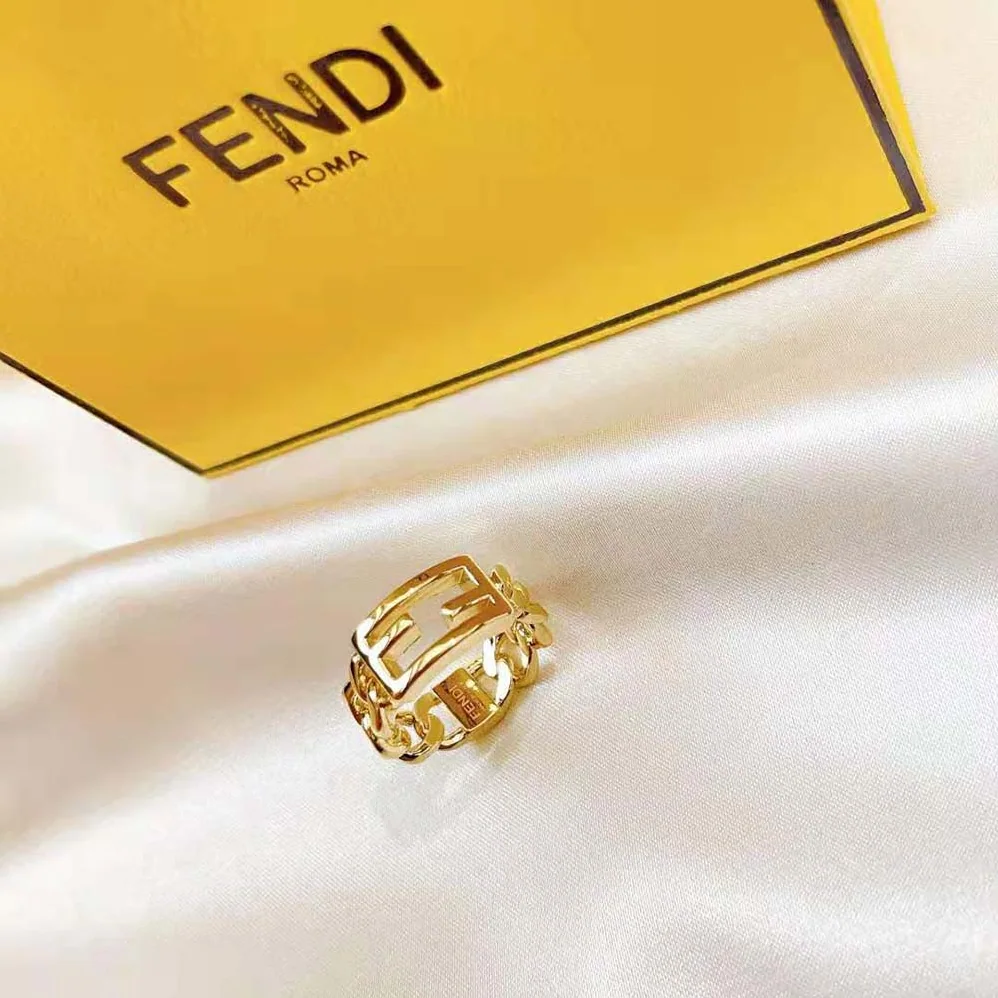 Fendi Baguette Chain Gold for Women in Colored Ring Fendi Baguette Chain Gold for Women in Colored Ring