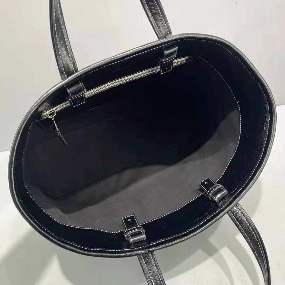 Balenciaga Barbes Medium East-West Shopper Bag for Women in Black Balenciaga Barbes Medium East-West Shopper Bag for Women in Black