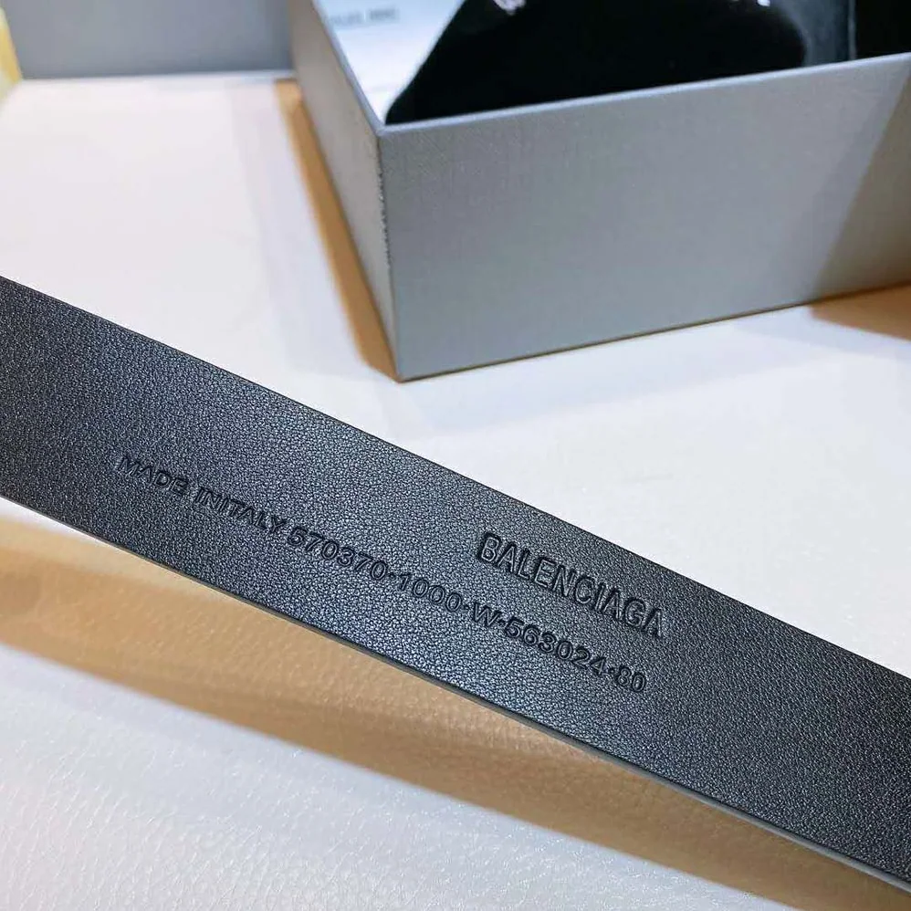Balenciaga New BB Belt in Black Calfskin and Aged Gold Buckle for Women Balenciaga New BB Belt in Black Calfskin and Aged Gold Buckle for Women