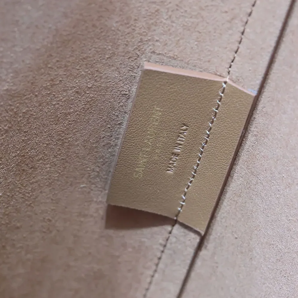 Saint Laurent YSL Shopping Saint Laurent in Leather for Women in Brown Saint Laurent YSL Shopping Saint Laurent in Leather for Women in Brown