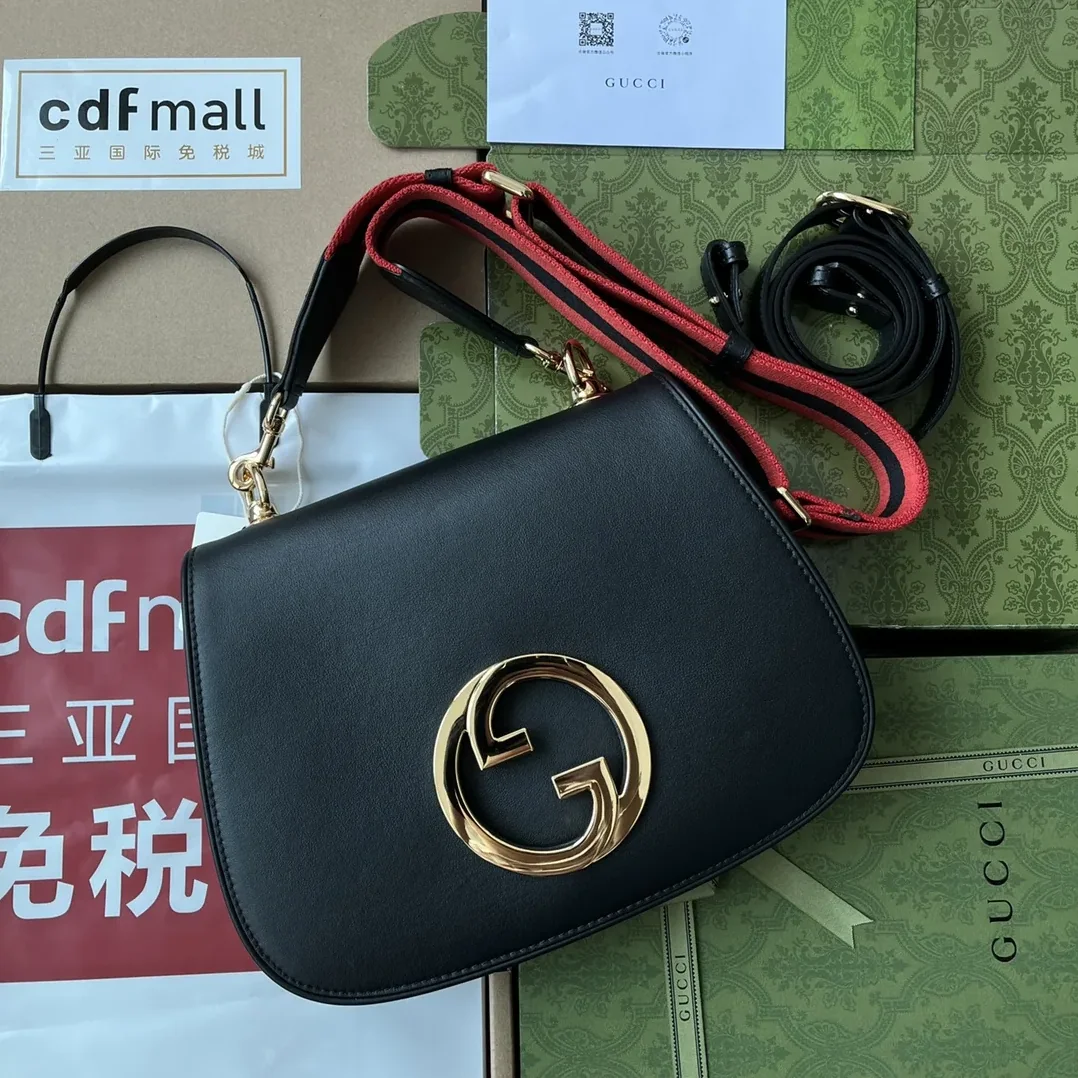 Gucci Blondie Medium Shoulder Bag in Black Gold Hardware Gucci Blondie Medium Shoulder Bag in Black Gold Hardware