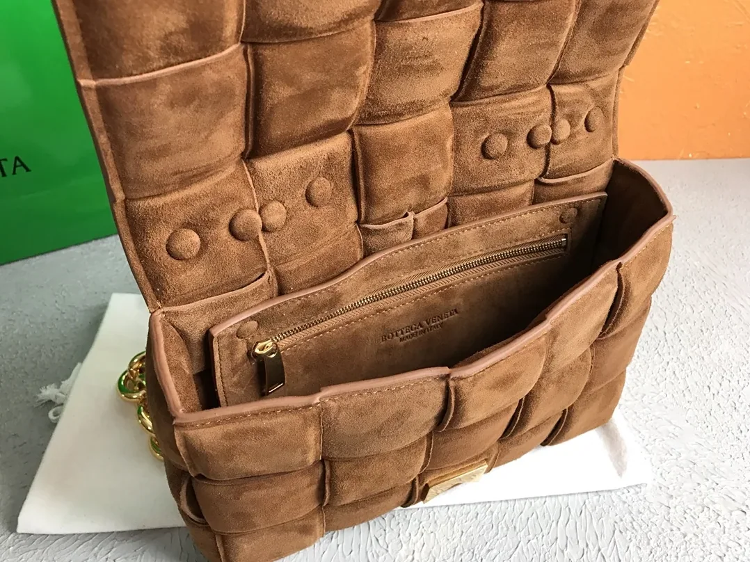 Bottega Veneta Chain Cassette Acorn