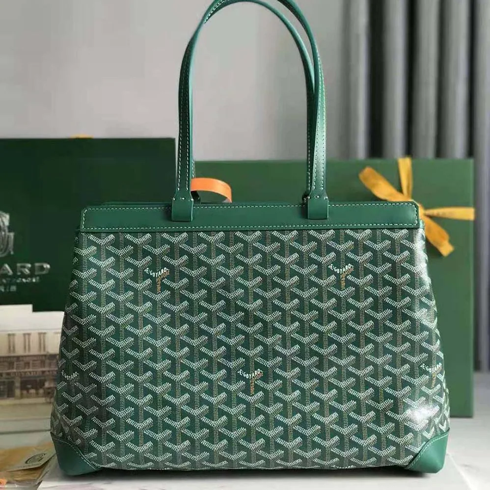 Goyard Bellechasse Biaude PM Bag for Women in Green Goyard Bellechasse Biaude PM Bag for Women in Green