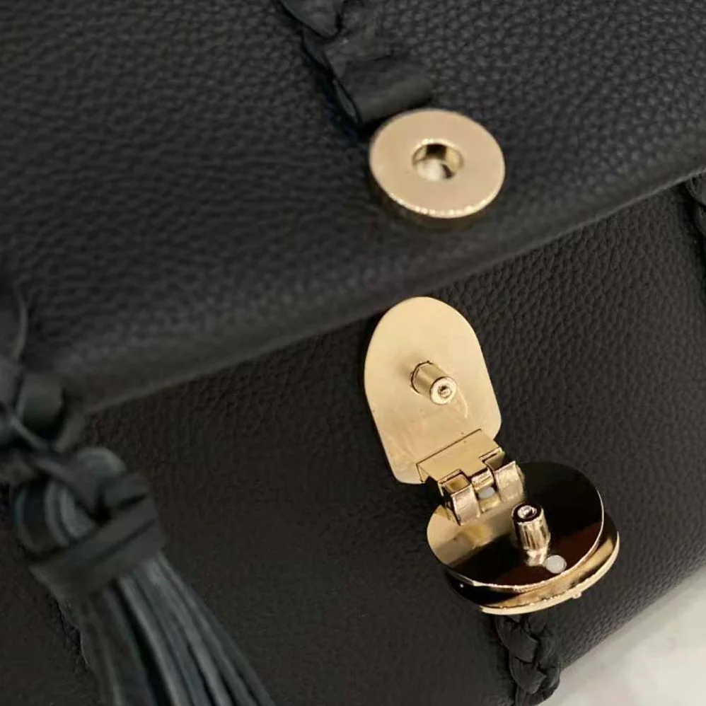 Chloe Penelope Small Soft Shoulder Bag for Women in Black Chloe Penelope Small Soft Shoulder Bag for Women in Black