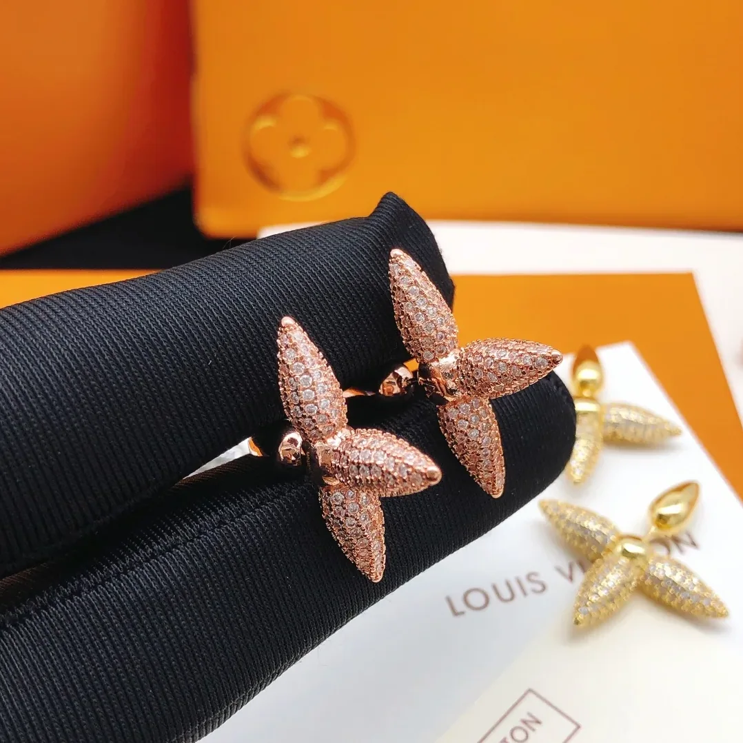 Louis Vuitton Louisette Earrings Gold Louis Vuitton Louisette Earrings Gold