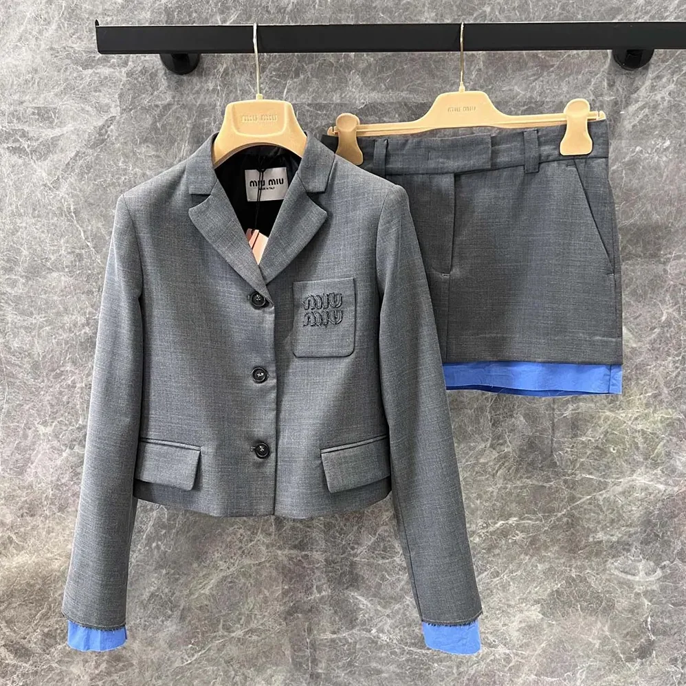 Miu Miu Single for Women in breasted Cropped Gabardine Jacket Miu Miu Single for Women in breasted Cropped Gabardine Jacket