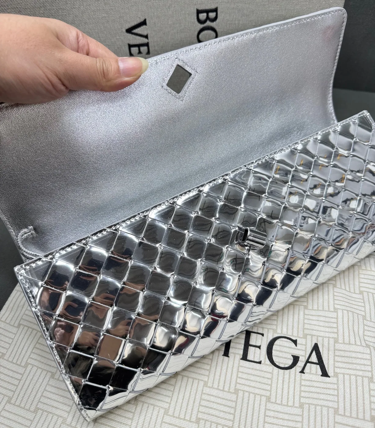 Bottega Veneta Andiamo Clutch in Silver Metallic Silver Hardware Bottega Veneta Andiamo Clutch in Silver Metallic Silver Hardware