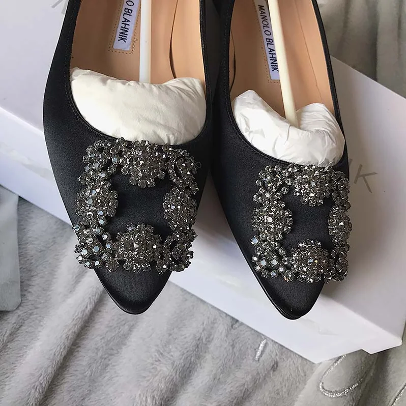 Manolo Blahnik Hangisiflat Satin Jewel Buckled Flats Shoes for Women in Black Manolo Blahnik Hangisiflat Satin Jewel Buckled Flats Shoes for Women in Black