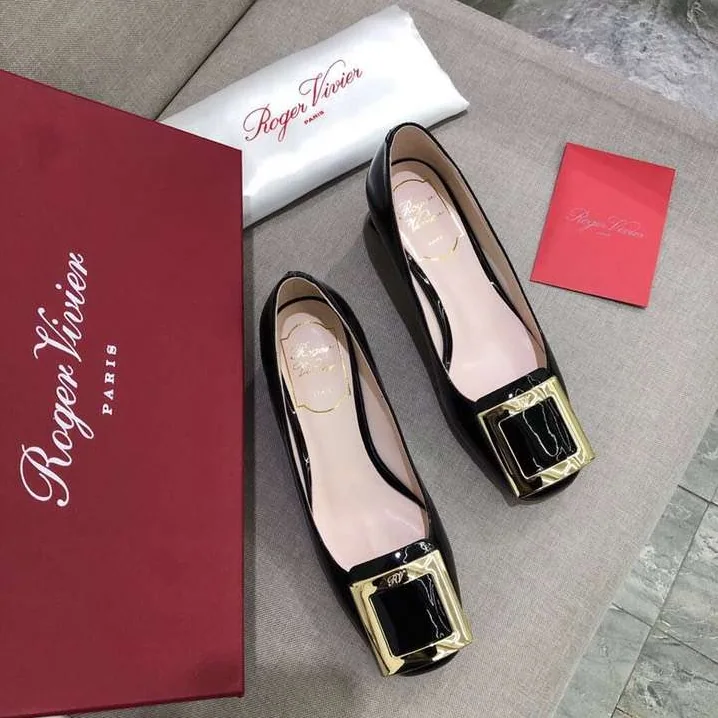 Roger Vivier Tres Vivier Ballerinas 2.54 cm Heel for Women in Black Roger Vivier Tres Vivier Ballerinas 2.54 cm Heel for Women in Black