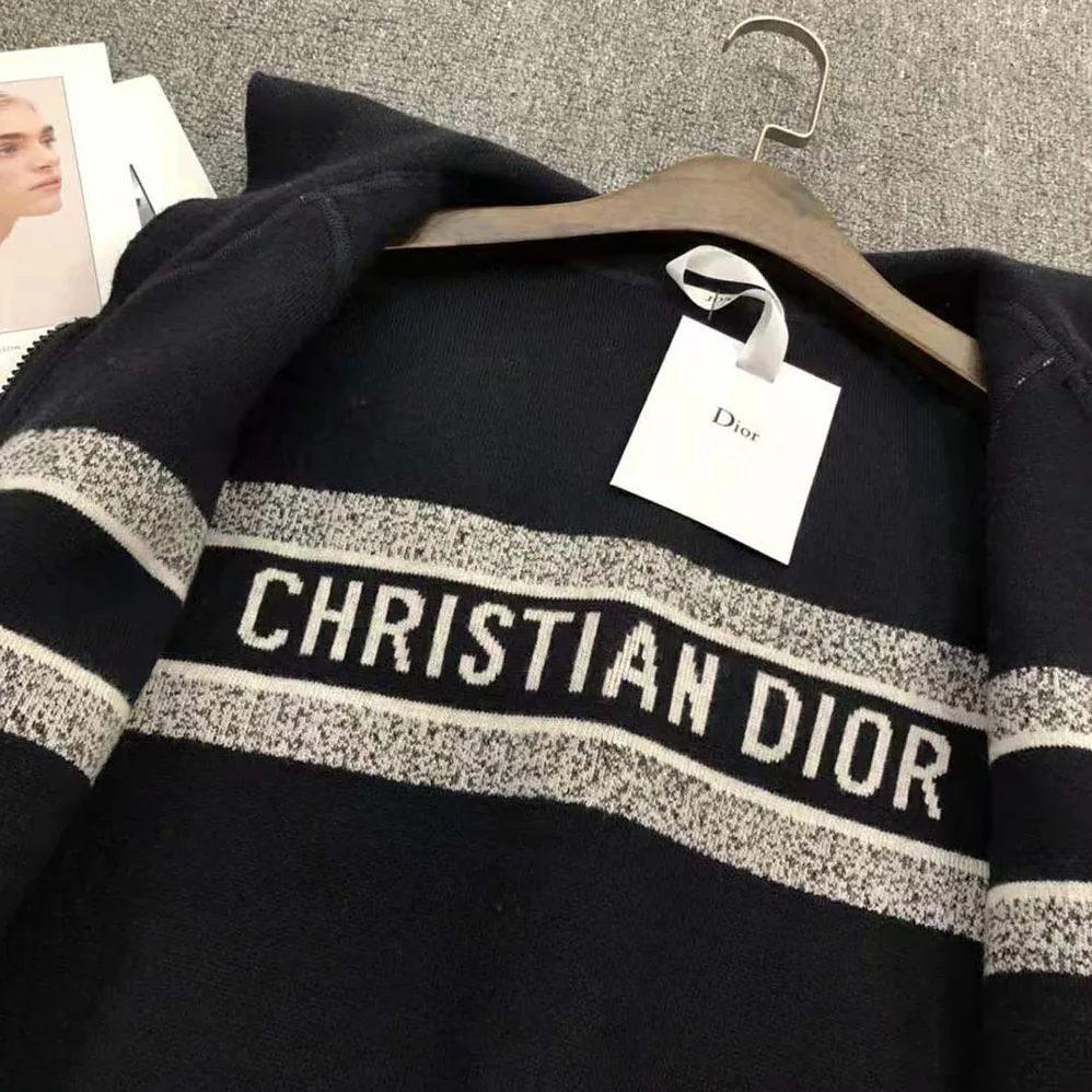 Dior Reversible Zipped Cardigan with Hood Blue Dior Oblique Technical Cashmere for Women Dior Reversible Zipped Cardigan with Hood Blue Dior Oblique Technical Cashmere for Women