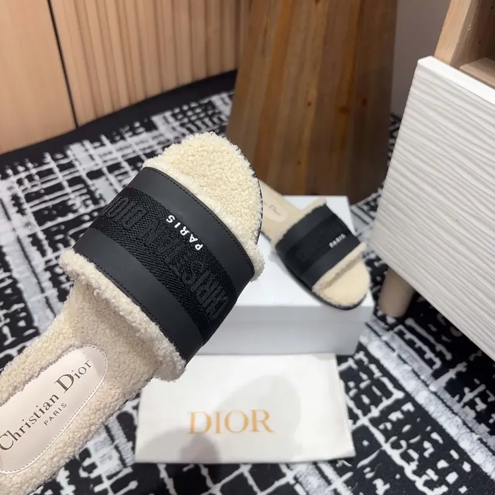Dior Dway Slide Black Calfskin and Embroidered Cotton for Women Dior Dway Slide Black Calfskin and Embroidered Cotton for Women