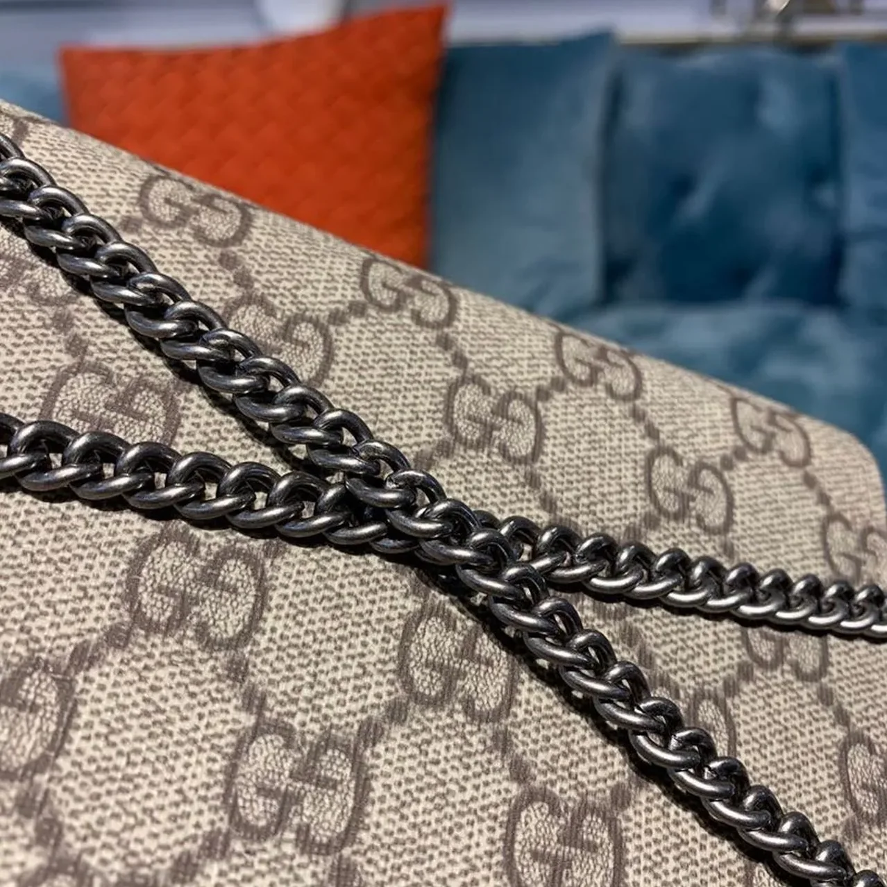 Gucci Dionysus Supreme Super Mini Bag Beige/Ebony GG Supreme Canvas Red Suede / Gucci Dionysus Supreme Super Mini Bag Beige/Ebony GG Supreme Canvas Red Suede /