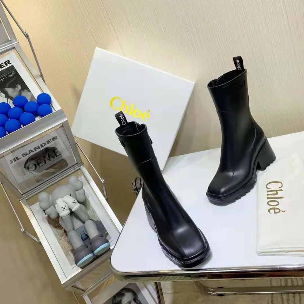 Chloe Betty Rain Boot in PVC for Women in Black Chloe Betty Rain Boot in PVC for Women in Black