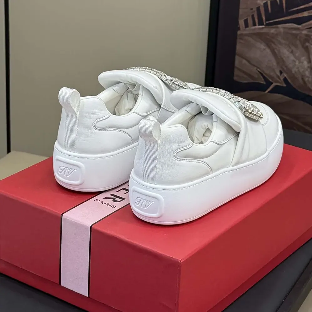 Roger Vivier Viv' Up Sneakers in Leather for Women in White