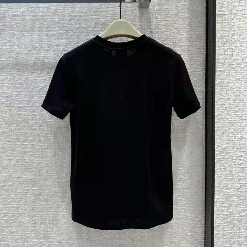 Burberry Rabbit Print Cotton T-shirt for Men in Black Burberry Rabbit Print Cotton T-shirt for Men in Black