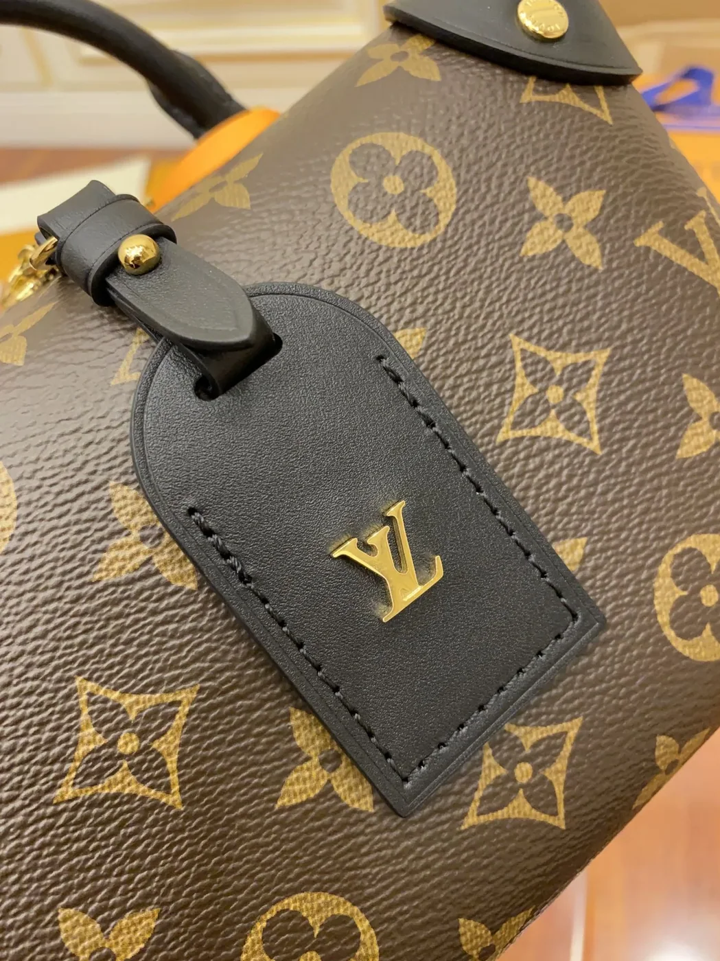 Louis Vuitton Handle Bags Brown Louis Vuitton Handle Bags Brown