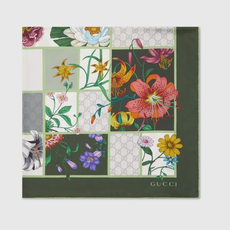Gucci Printed Silk Twill Carre Scarf Green Gucci Printed Silk Twill Carre Scarf Green