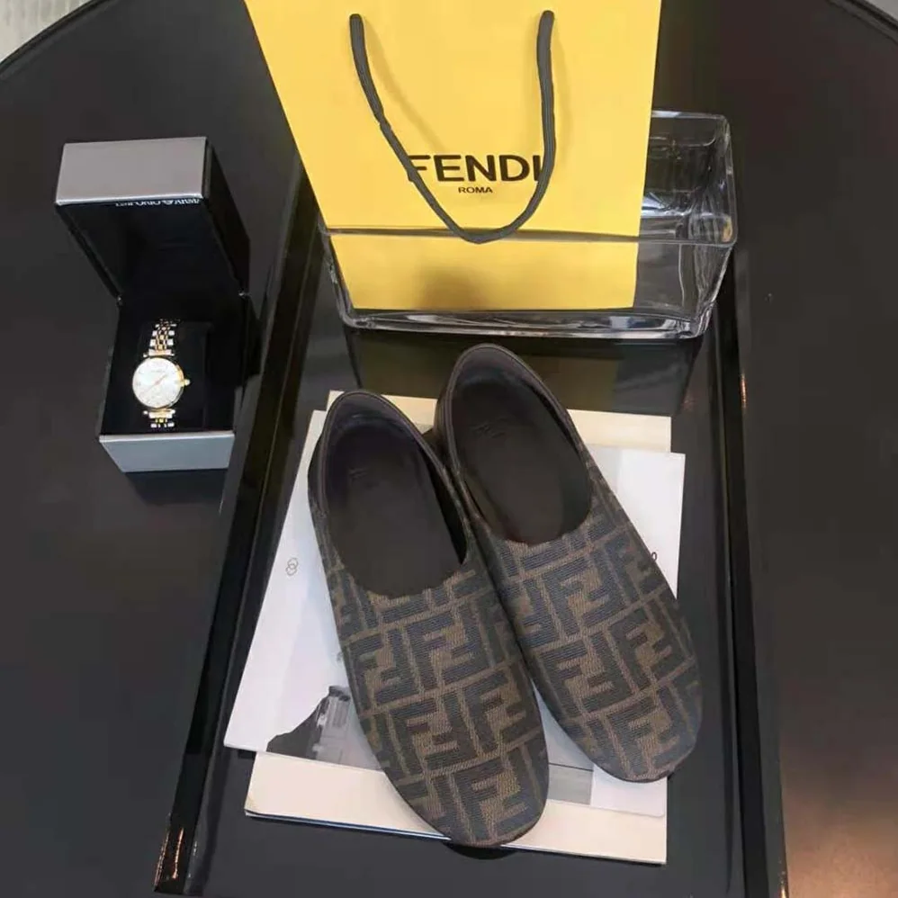 Fendi Signature Brown Fabric Slippers for Unisex Fendi Signature Brown Fabric Slippers for Unisex