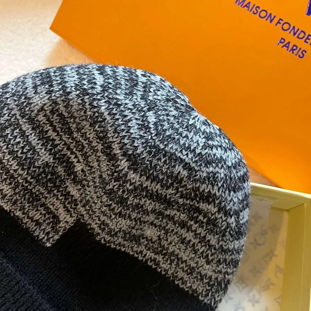Louis Vuitton Neo Petit Damier Beanie Black Louis Vuitton Neo Petit Damier Beanie Black