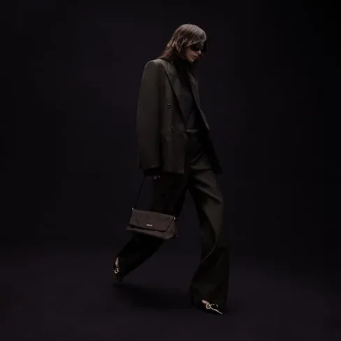 Gucci Madison Medium Shoulder Bag in Dark Brown Palladium Hardware