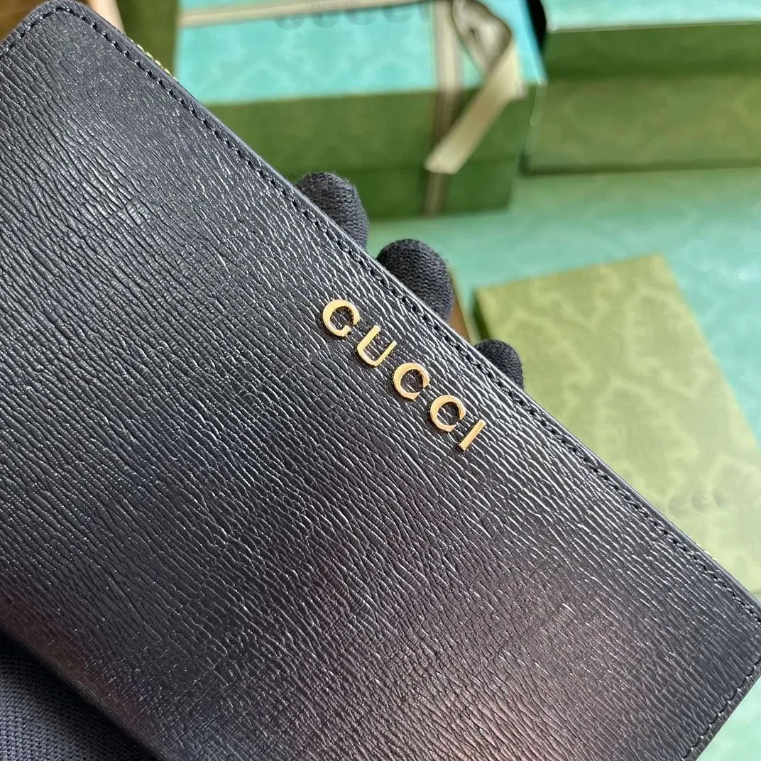 Gucci Zip Around Wallet With Script Black / Gucci Zip Around Wallet With Script Black /