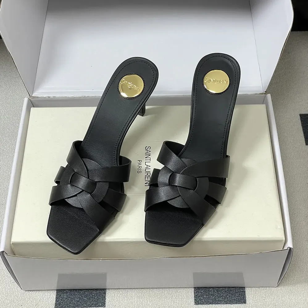 Saint Laurent YSL Tribute Mules in Smooth Leather for Women in Black Saint Laurent YSL Tribute Mules in Smooth Leather for Women in Black