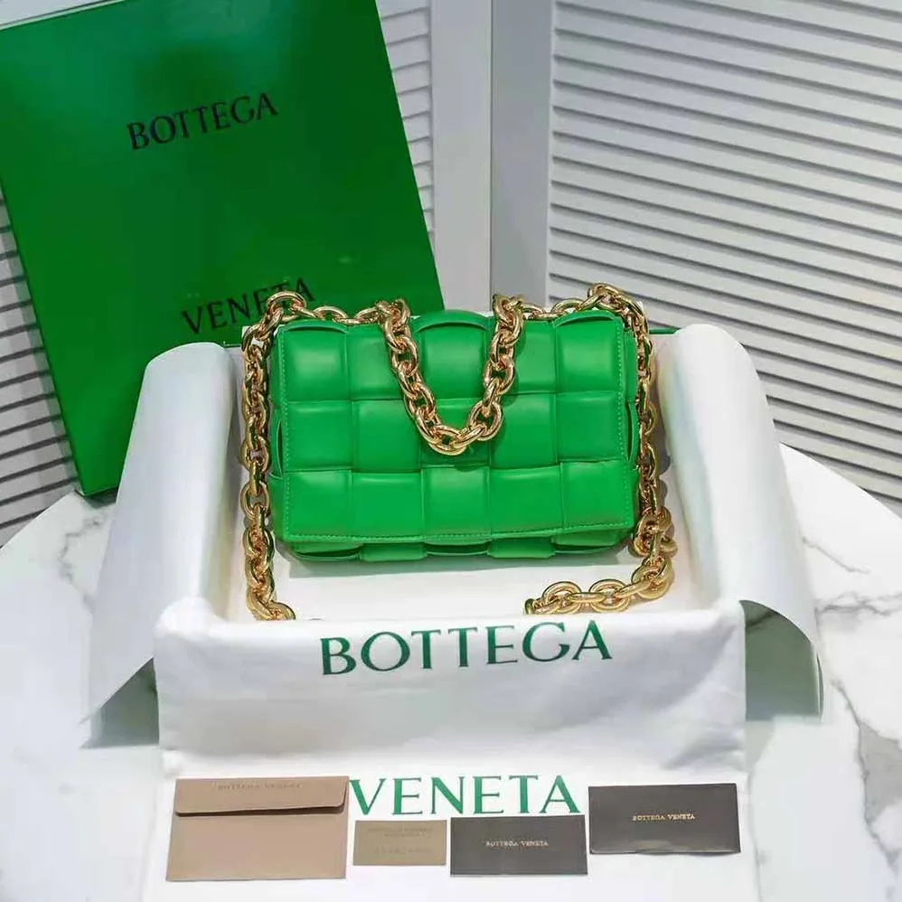 Bottega Veneta Chain Cassette Padded Intrecciato Leather Crossbody Bag for Women in Green
