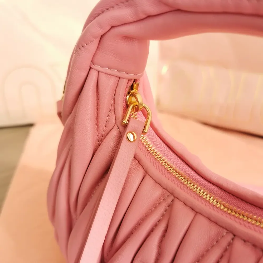 Miu Miu Wander Matelassé Nappa Leather Hobo Mini-Bag for Women in Pink