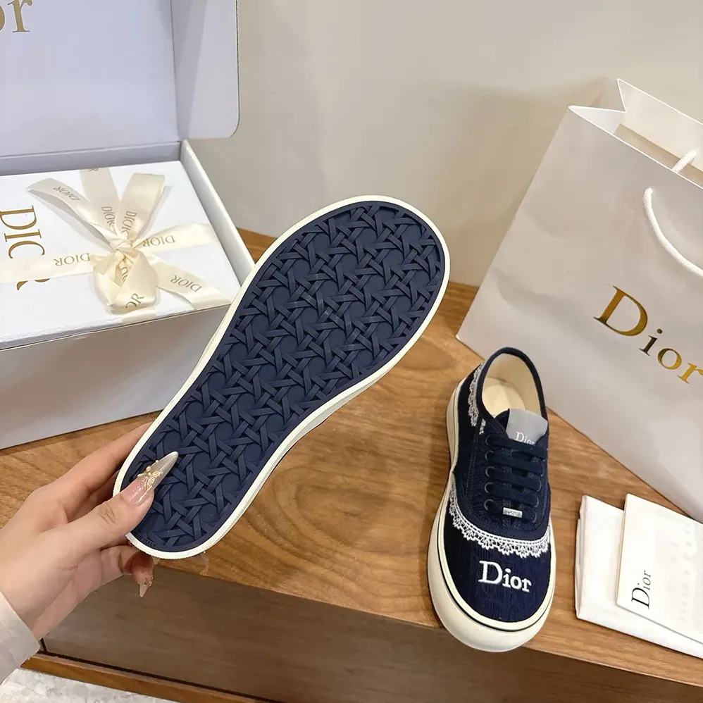 Dior Saltwind Sneaker Blue Dior Oblique Embroidered Cotton and White Lace for Unisex
