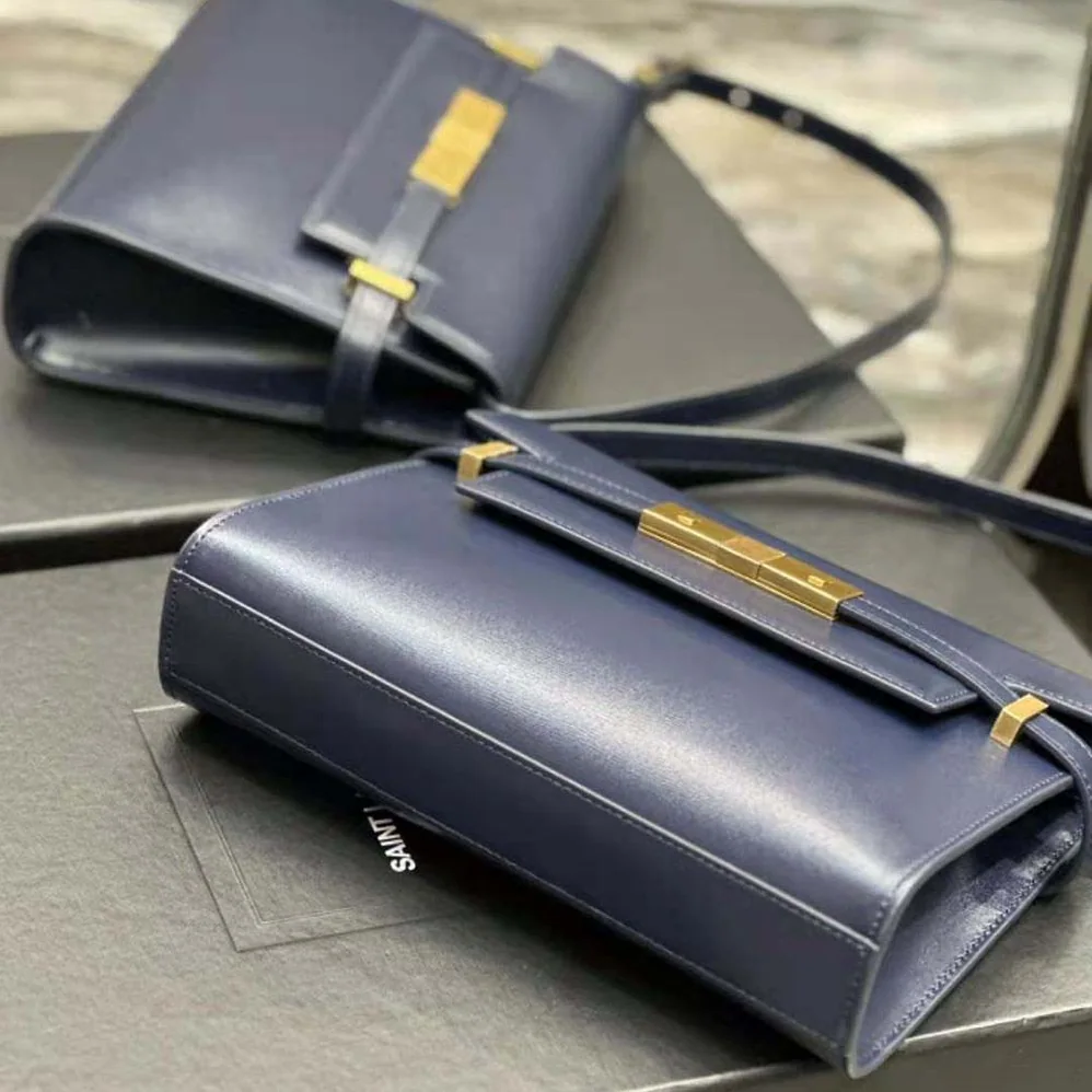 Saint Laurent YSL Manhattan Small Shoulder Bag in Box Saint Laurent Leather for Women in Navy Saint Laurent YSL Manhattan Small Shoulder Bag in Box Saint Laurent Leather for Women in Navy