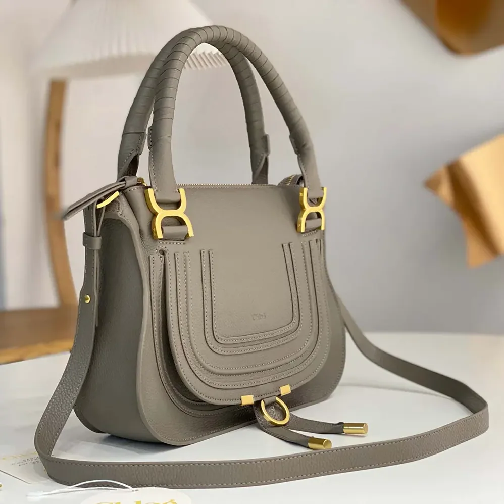 Chloe Small Marcie Bag in Grained Leather for Women in Grey Chloe Small Marcie Bag in Grained Leather for Women in Grey