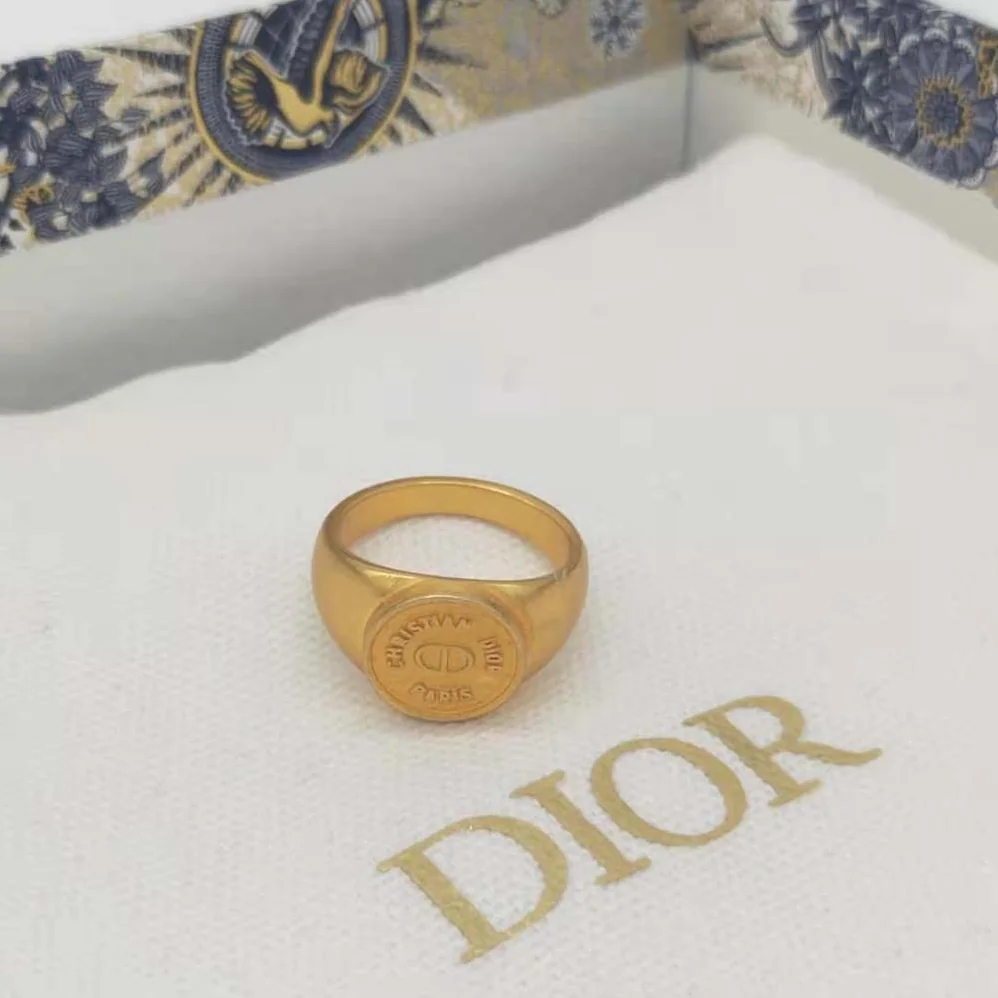 Dior 30 Montaigne Ring Gold for Women in Finish Metal