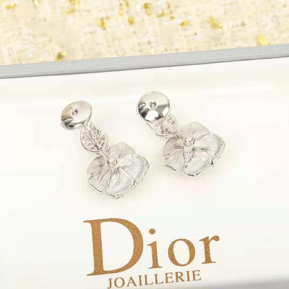 Dior Medium Rose Dior Bagatelle Earrings 18K White Gold and Diamonds for Women Dior Medium Rose Dior Bagatelle Earrings 18K White Gold and Diamonds for Women
