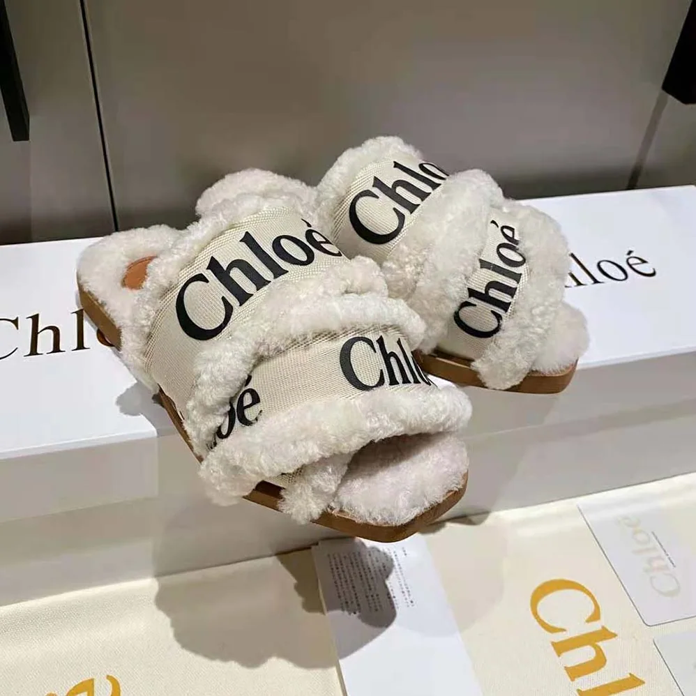 Chloe Woody Flat Mule in Canvas with Shearling for Women Chloe Woody Flat Mule in Canvas with Shearling for Women