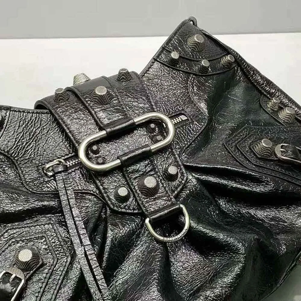 Balenciaga Le Cagole Medium Shoulder Bag in Black for Women